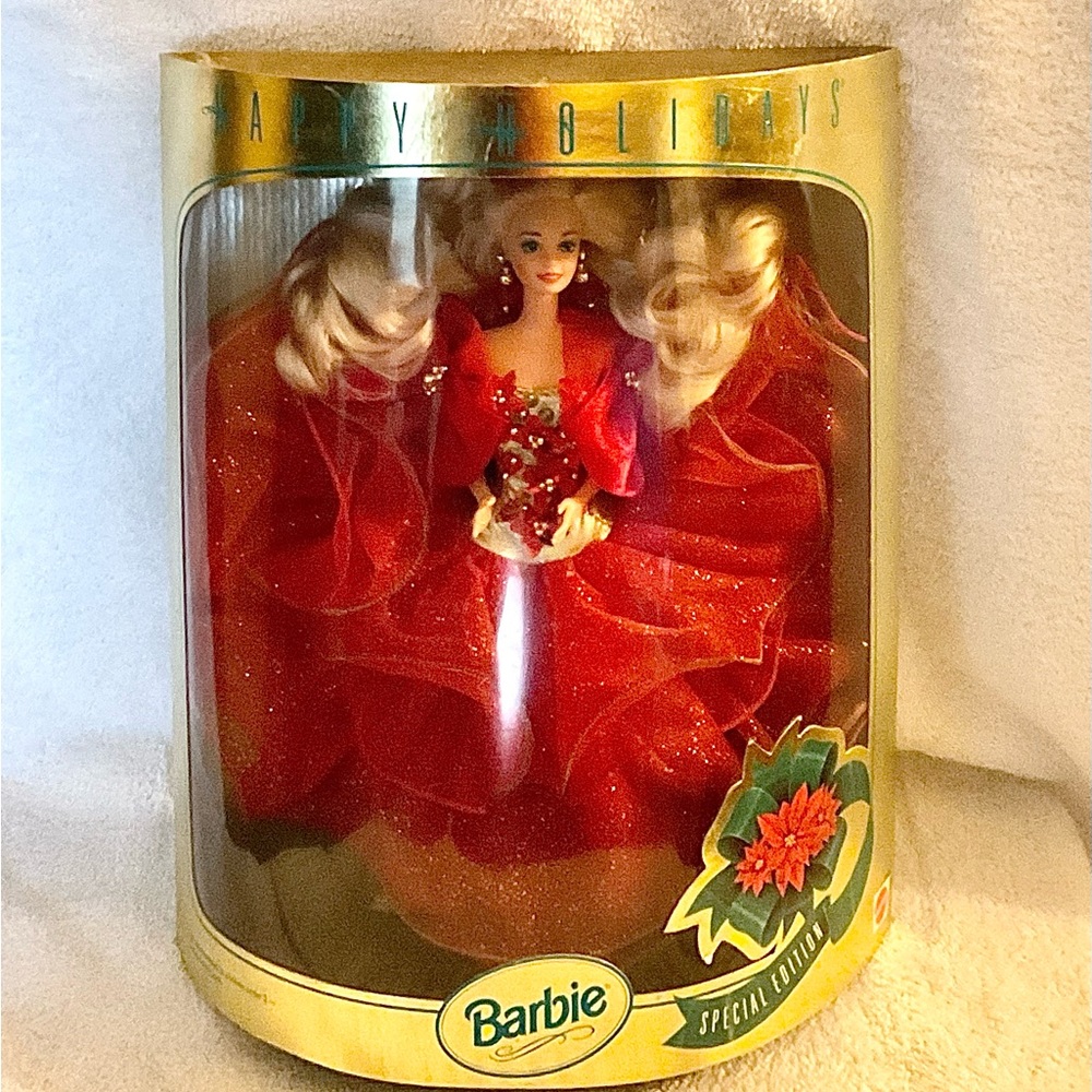 BRAND NEW Mattel Happy Holidays Barbie Doll Christmas 1993 IN THE ORIGINAL BOX!